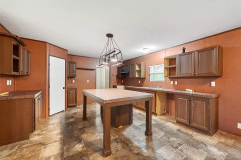 175 Willow Ln, West, TX 76691 photo 8
