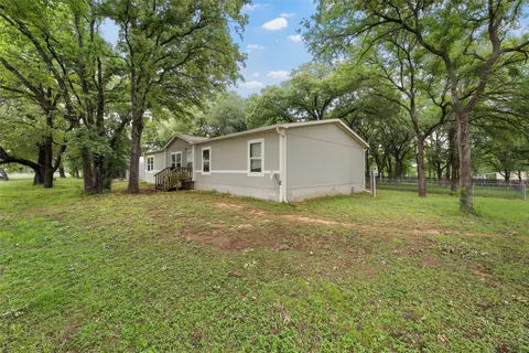 175 Willow Ln, West, TX 76691 photo 23