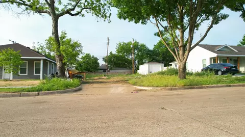 1404 E Cannon St, Fort Worth, TX 76104