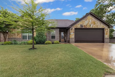 308 Donna Cir, Granbury, TX 76049