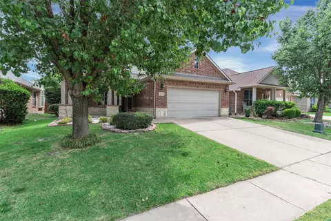4632 Golden Yarrow Dr, Fort Worth, TX 76244