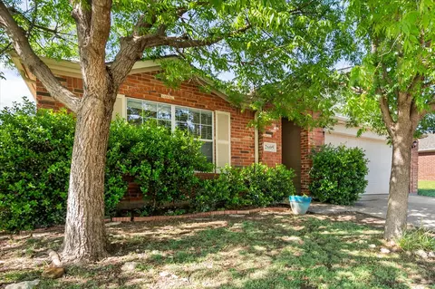 2605 Carolina Dr, Fort Worth, TX 76123