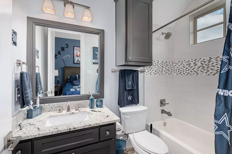 Bath - 4241 Tranquility Ln, Prosper, TX 75078 photo 5 of 5