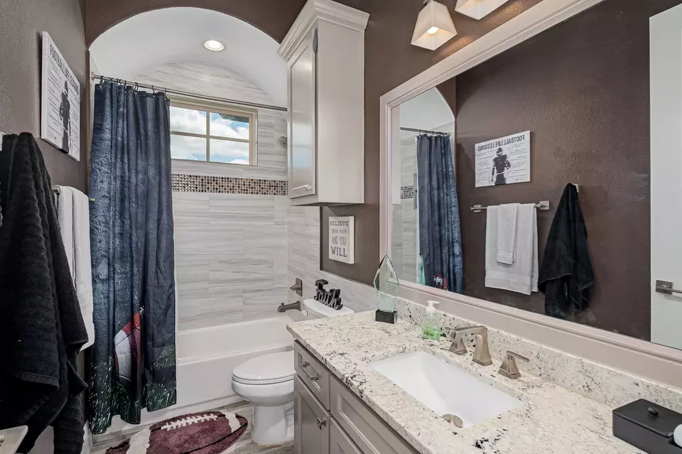 Bath - 4241 Tranquility Ln, Prosper, TX 75078 photo 4 of 5