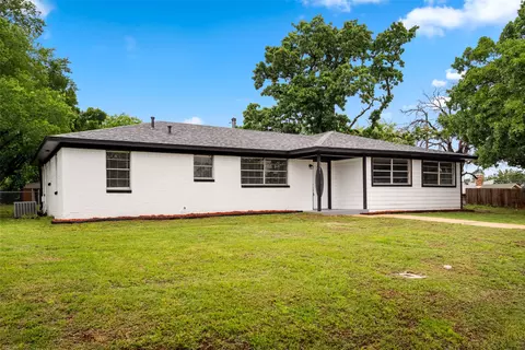 2001 Brenda Ave, Denison, TX 75020