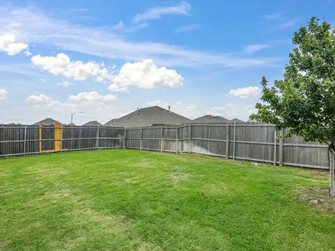 949 Skytop Dr, Haslet, TX 76052 photo 29