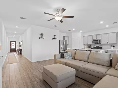 949 Skytop Dr, Haslet, TX 76052 photo 5