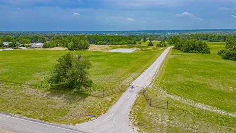 1638 Diamond Oaks Rd, Stephenville, TX 76401