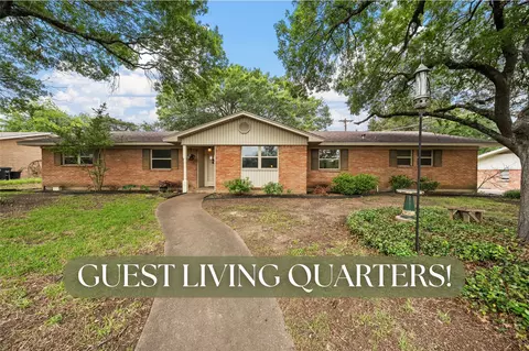 600 Wooded Crst, Woodway, TX 76712