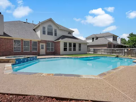 3000 Suffolk Dr, Mansfield, TX 76063