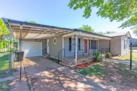 1902 University Blvd, Abilene, TX 79603
