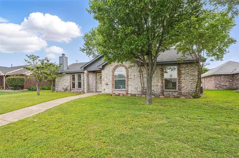 6726 Bluebell Dr, Rowlett, TX 75089
