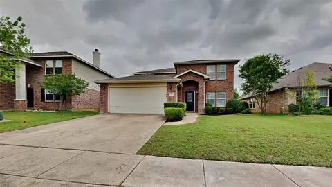 225 Weber River Trl, Fort Worth, TX 76140