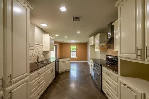 809 S Oak St, Archer City, TX 76351 photo 7