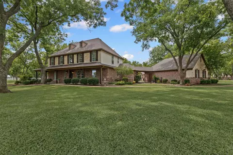 7401 Hampton Dr, Granbury, TX 76049