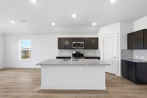 Kitchen - 114 John Laurens Dr, Venus, TX 76084 photo 1 of 1