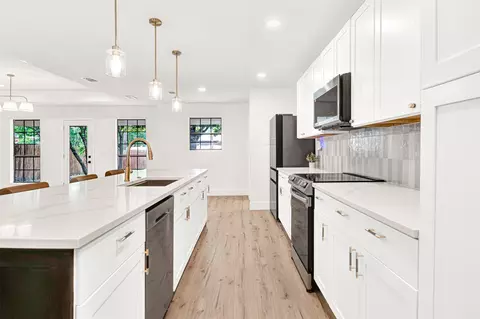 303 Randy Lee Ln, Mckinney, TX 75071