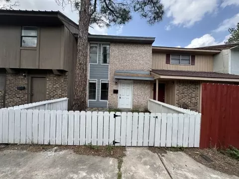 1905 N Ben Wilson St #15, Victoria, TX 77901
