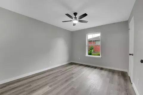 717 E Roewe St, Pilot Point, TX 76258 photo 26