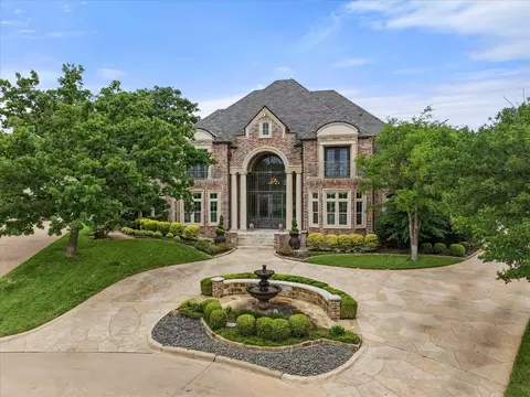 5106 Oak Ln, Arlington, TX 76017