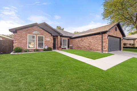 8121 Kathleen Dr, Fort Worth, TX 76137