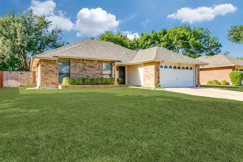 19 Salida Dr, Trophy Club, TX 76262