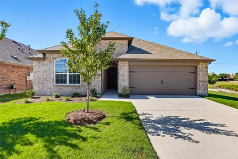 1025 Baker Bridge Dr, Forney, TX 75126