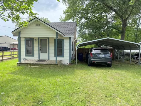 708 S Walnut St, Winnsboro, TX 75494