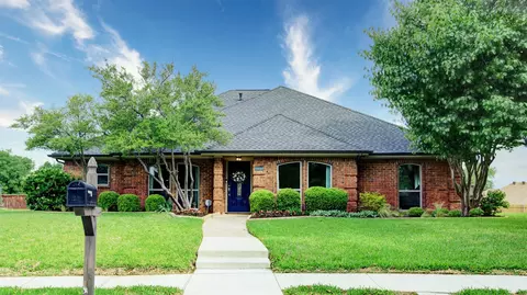 1511 Ginger Dr, Carrollton, TX 75007