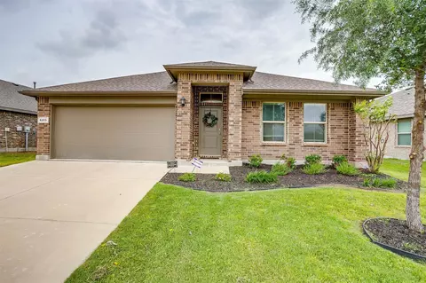 8205 Burma Dr, Fort Worth, TX 76131