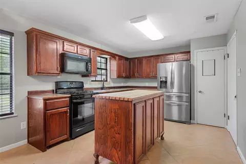 236 Laredo Dr, Hewitt, TX 76643 photo 12