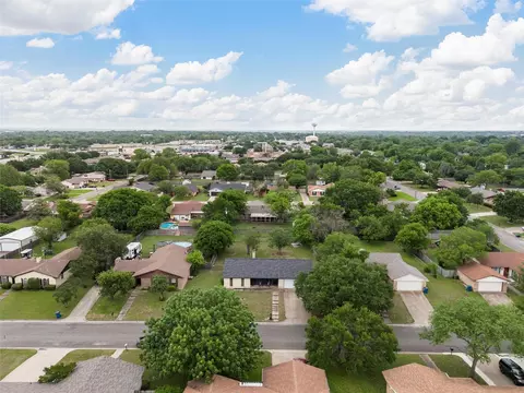 236 Laredo Dr, Hewitt, TX 76643 photo 25