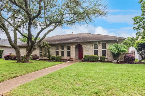 7412 Alto Caro Dr, Dallas, TX 75248