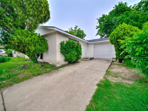 4250 Leland College Dr, Dallas, TX 75241