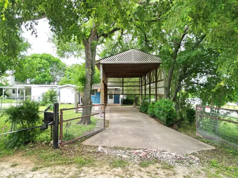 111 Private Road 127, Whitney, TX 76692