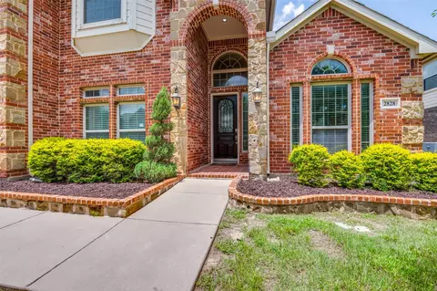 2828 Pino, Grand Prairie, TX 75054