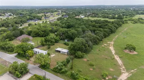 1107 Thompson Rd, Weatherford, TX 76087