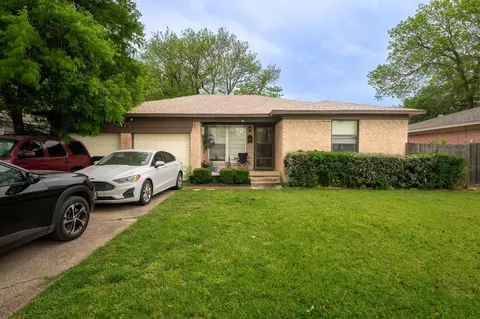 8325 Greenmound Ave, Dallas, TX 75227