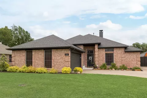 111 Princeton Cir, Forney, TX 75126