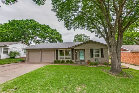 1218 Northlake Dr, Richardson, TX 75080