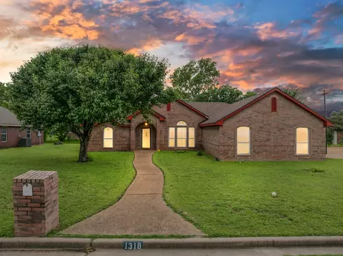 1318 Fisher St, Waco, TX 76705