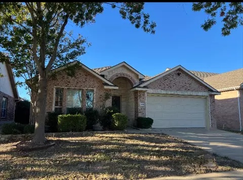 2041 Lake Trail Dr, Heartland, TX 75126