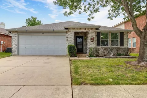 1960 Lariat Dr, Justin, TX 76247