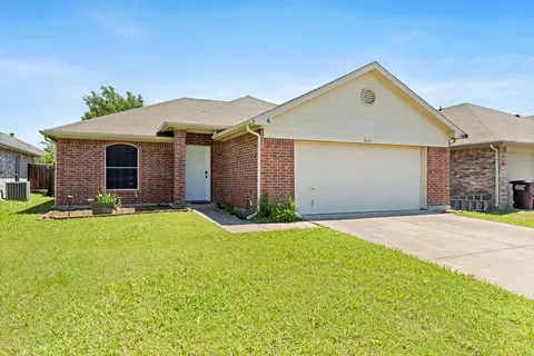 1616 Sams Cir, Royse City, TX 75189