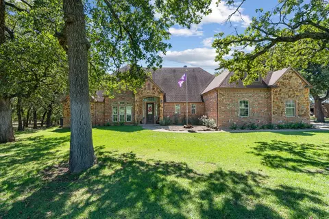 341 Mark Layne Rd, Weatherford, TX 76088