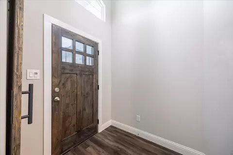 308 Bronco Dr, Pilot Point, TX 76258 photo 5