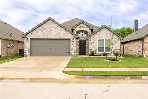 308 Bronco Dr, Pilot Point, TX 76258 photo 2