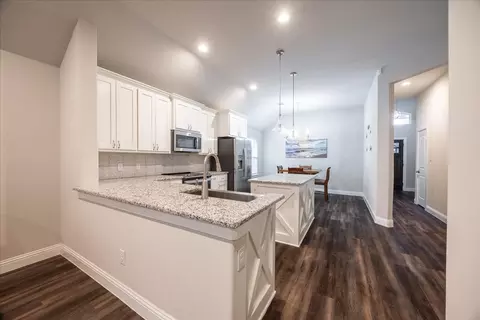 308 Bronco Dr, Pilot Point, TX 76258 photo 12