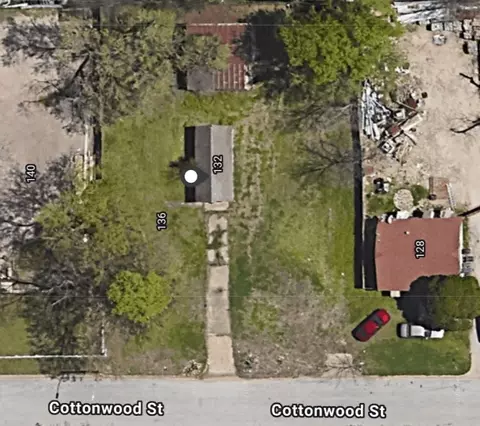 132 136 Cottonwood St, Fort Worth, TX 76111