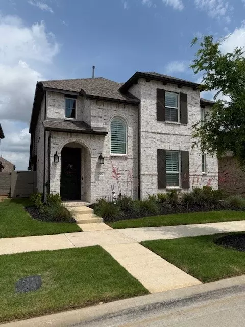 720 Lamp Post Ln, Argyle, TX 76226